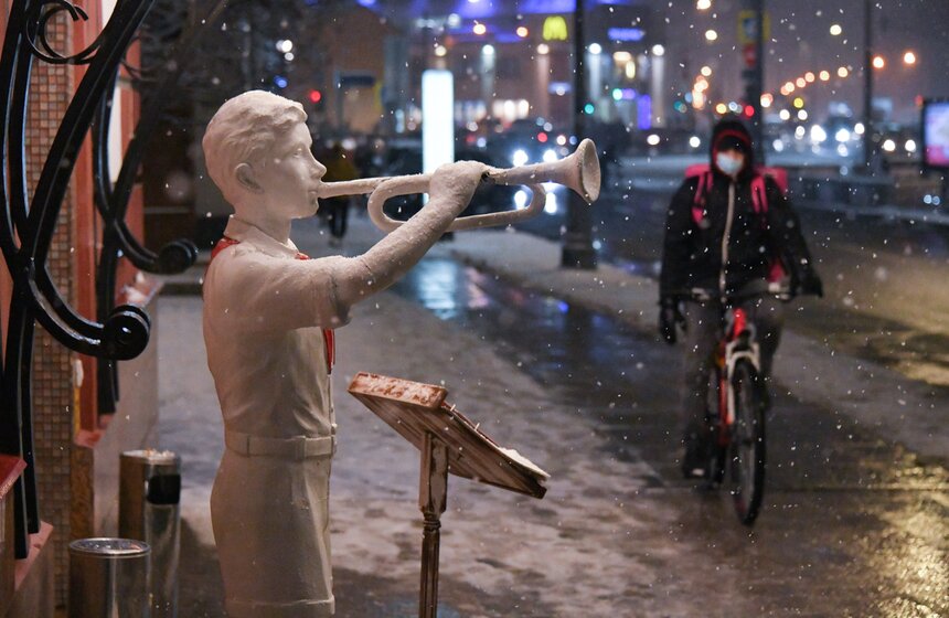 В Москве прошел первый в сезоне снегопад 32 фото