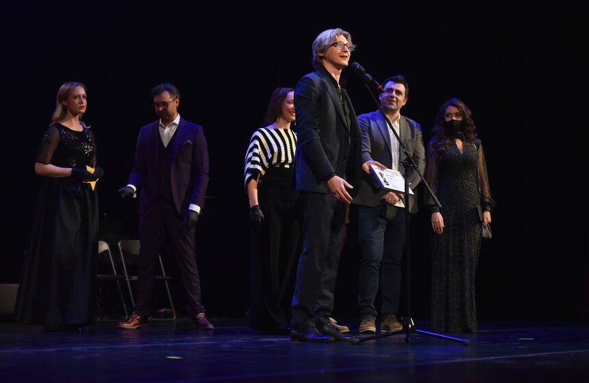 Режиссер Николай Покотыло и Creativ Lab Stairway со спектаклем "Вий" забрали награду в номинации "Лучший музыкальный спектакль"