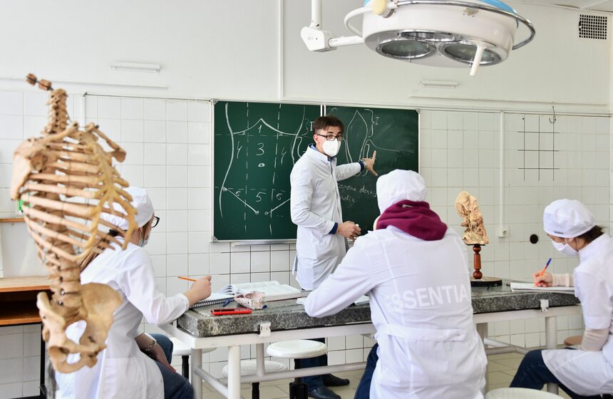 Студенты РУДН вернулись к очному обучению 31 фото