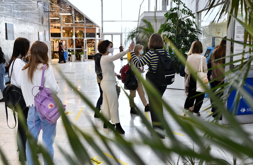 Студенты РУДН вернулись к очному обучению 7 фото