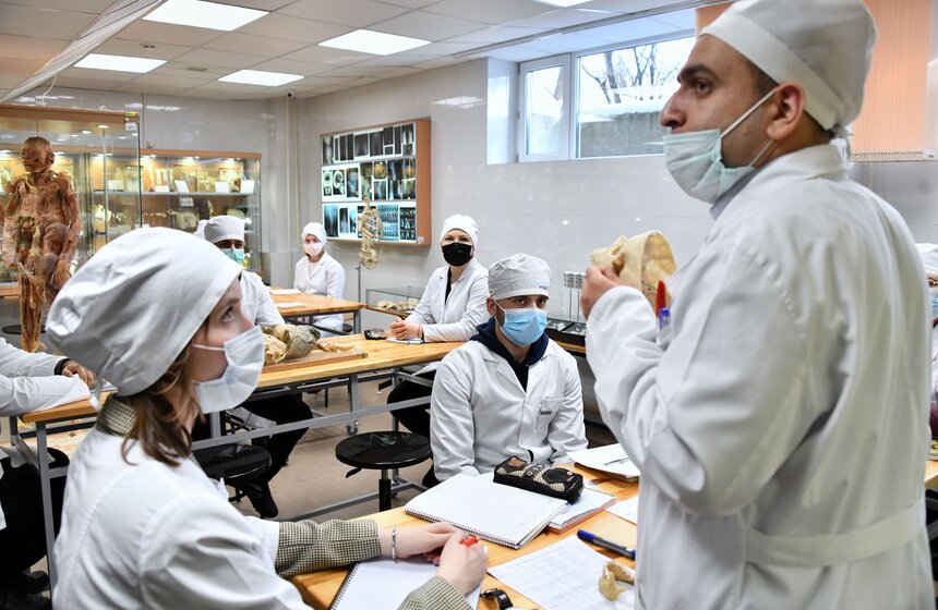 Студенты РУДН вернулись к очному обучению 30 фото