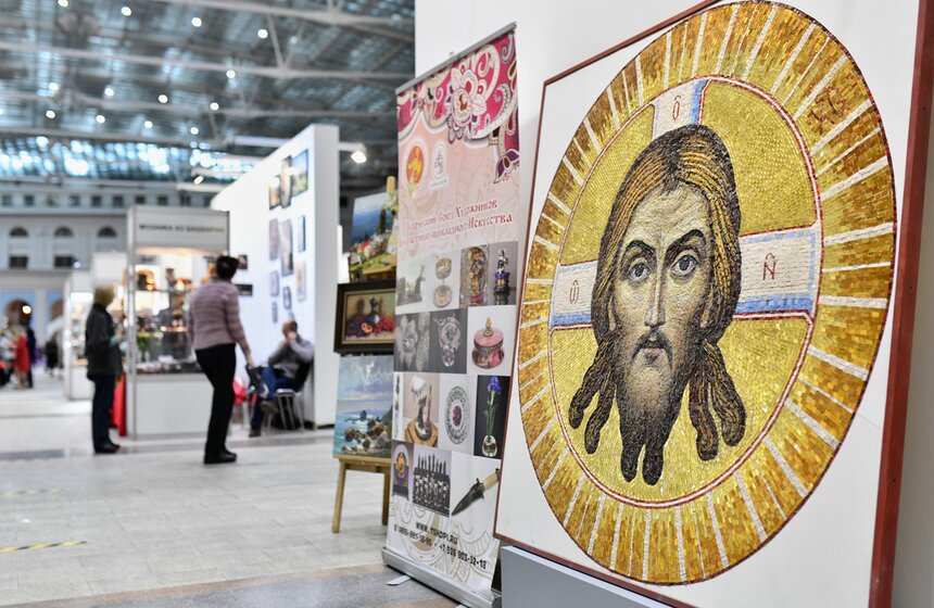 Всероссийская выставка-ярмарка народных мастеров открылась в Гостином дворе 12 фото