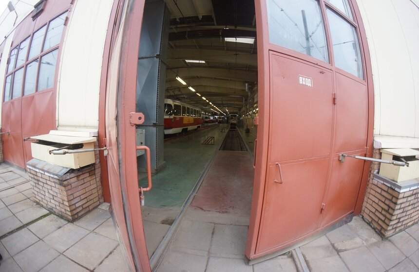 В депо "Краснопресненское" презентовали трамвай нового поколения 10 фото