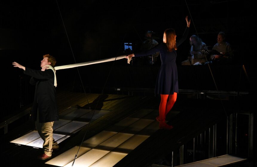 В Москве состоялся спектакль "#Осторожнобасни". Основой этого хлесткого и пронзительного музыкального спектакля стали современные басни, так востребованные студентами театральных институтов<br />https://www.m24.ru/galleries/dosug/05122020/8965