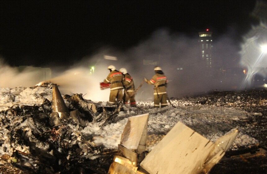 В аэропорту Казани разбился пассажирский самолет из Москвы 11 фото