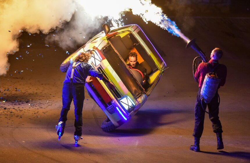 Фаер-шоу от профессиональных укротителей огня прошло в Парке киноприключений. 15 огненных команд сразились за звание лучших в нескольких номинациях<br />https://www.m24.ru/galleries/obshchestvo/13092020/8800