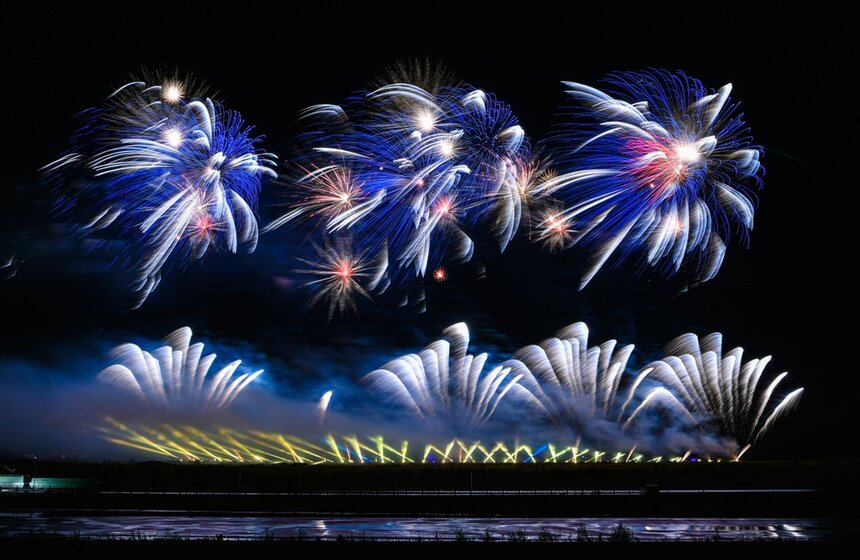 В парке "Патриот" прошел фестиваль фейерверков "Ростех". Масштабное шоу было посвящено 75-летию Победы в Великой Отечественной войне. Впервые фестиваль прошел в формате масштабного телевизионного шоу<br />https://www.m24.ru/galleries/gorod/21092020/8817