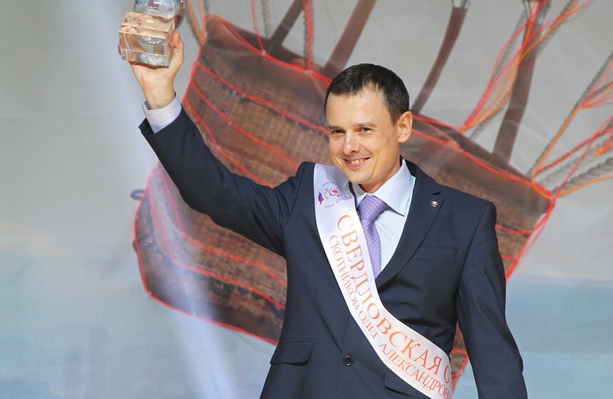 Абсолютный победитель - воспитатель детского сада №37 "Лесная сказка" города Новоуральска Свердловской области Олег Скотников