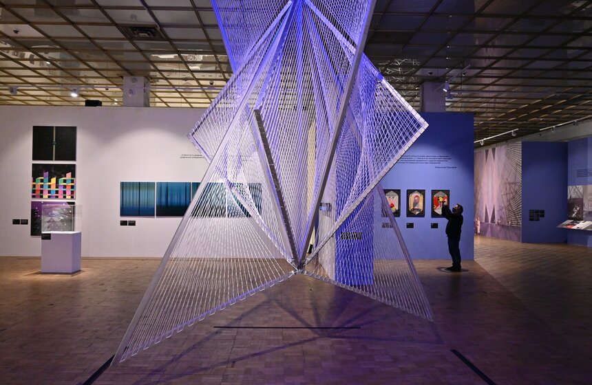 Третьяковка подготовила выставку "Лаборатория Будущего. Кинетическое искусство в России" 18 фото