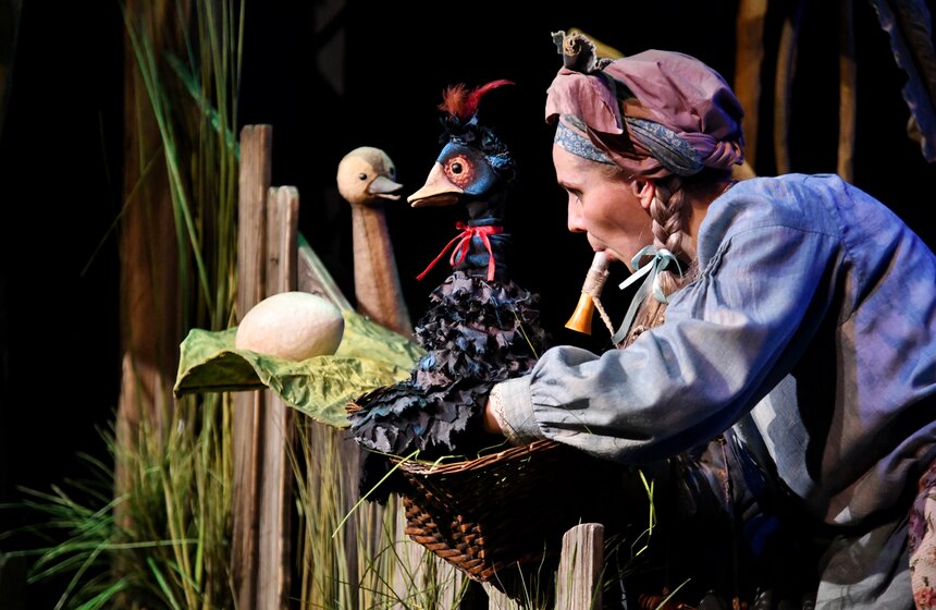 В Театре кукол Сергея Образцова показали спектакль "Гадкий утенок" 8 фото