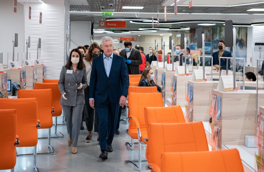 Собянин открыл пятый флагманский центр "Мои документы" 3 фото