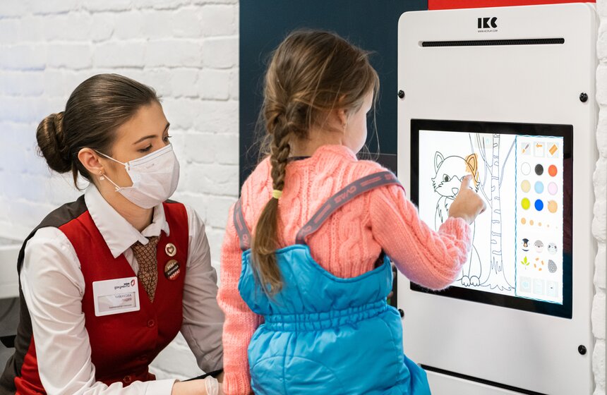 Собянин открыл пятый флагманский центр "Мои документы" 13 фото