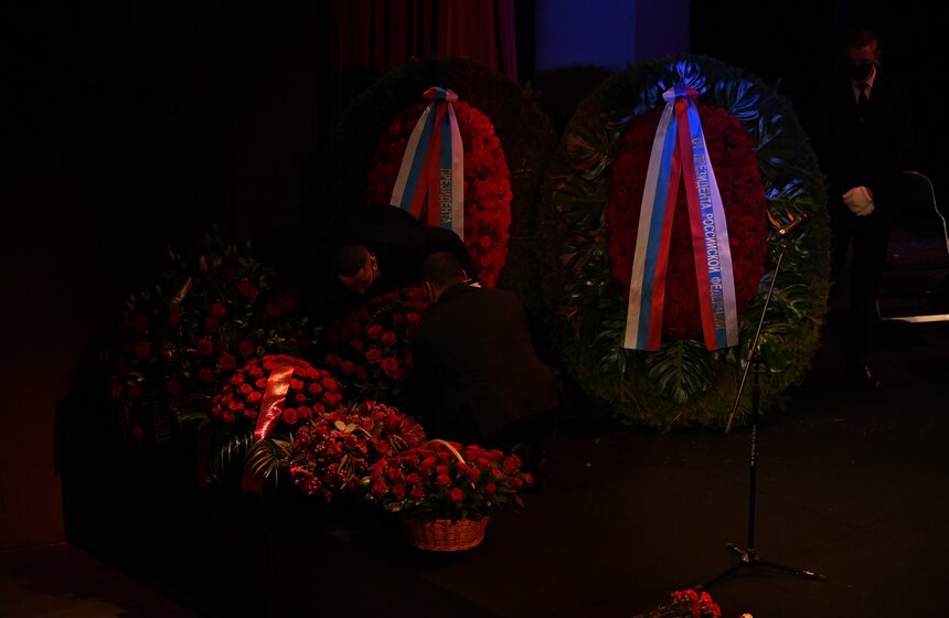 В Москве простились с Валентином Гафтом 12 фото