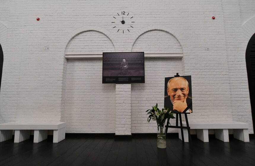 В Москве простились с Валентином Гафтом 28 фото