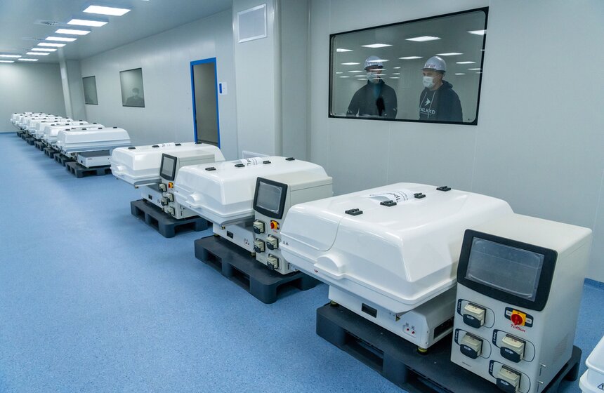 В технополисе "Москва" запустят производство вакцины "Спутник V" 3 фото