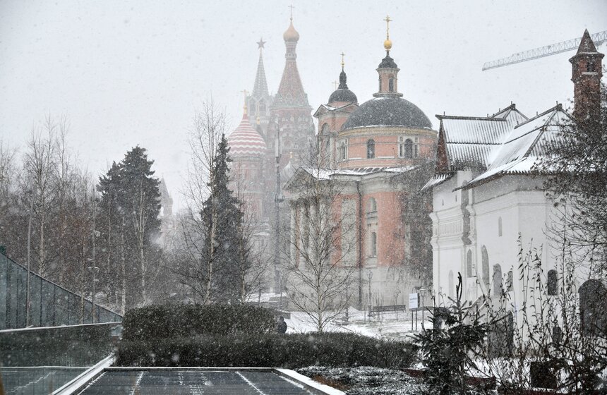 Снегопад обрушился на столицу в выходные 18 фото