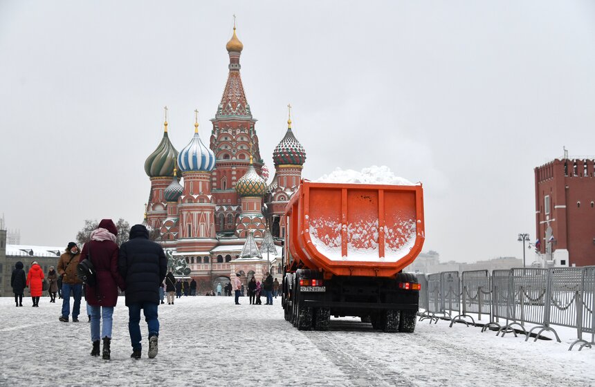 Снегопад обрушился на столицу в выходные 32 фото