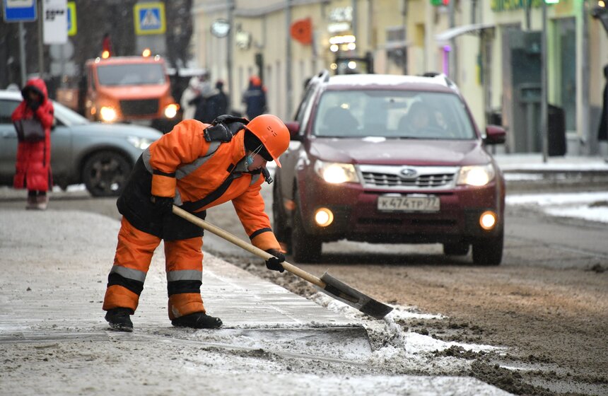 Снегопад обрушился на столицу в выходные 19 фото