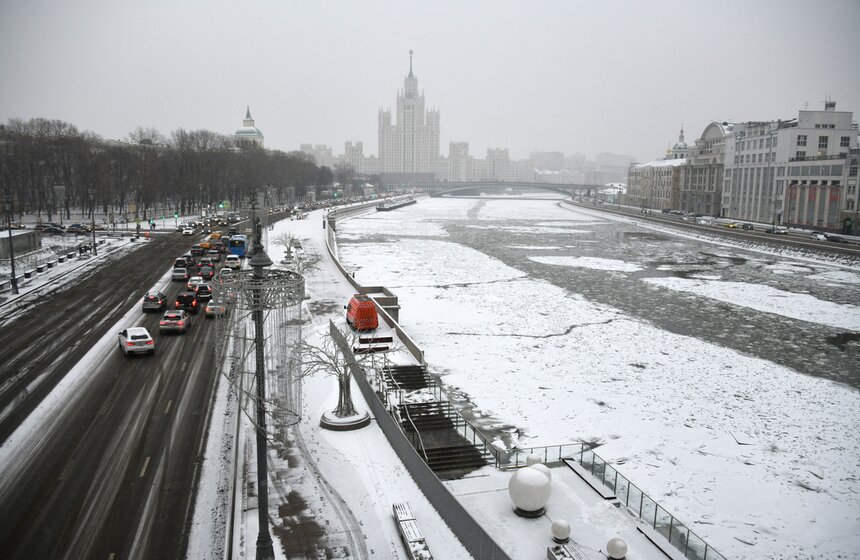Снегопад обрушился на столицу в выходные 24 фото