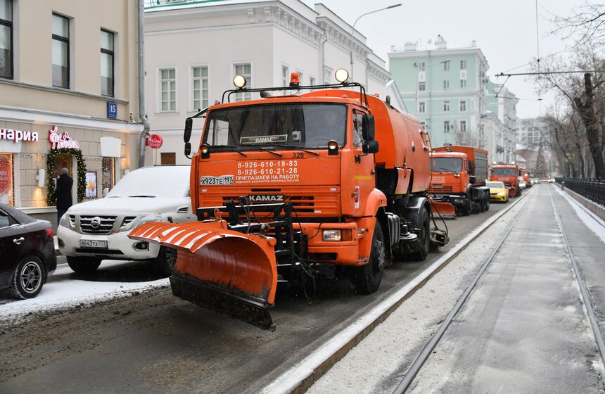 Снегопад обрушился на столицу в выходные 13 фото