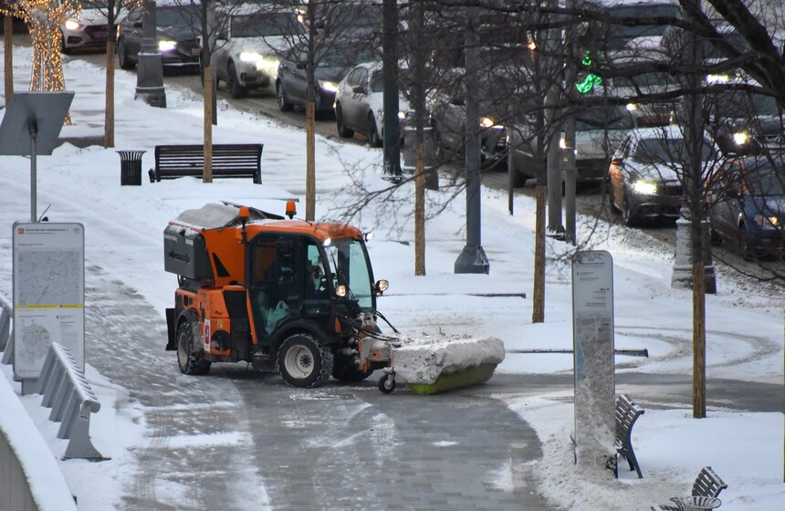 На Москву обрушился снегопад 16 фото
