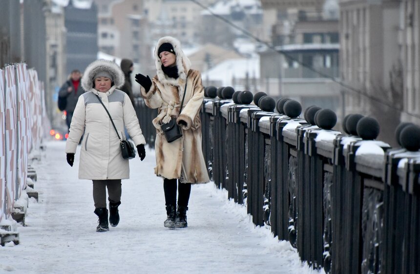 На Москву обрушился снегопад 17 фото