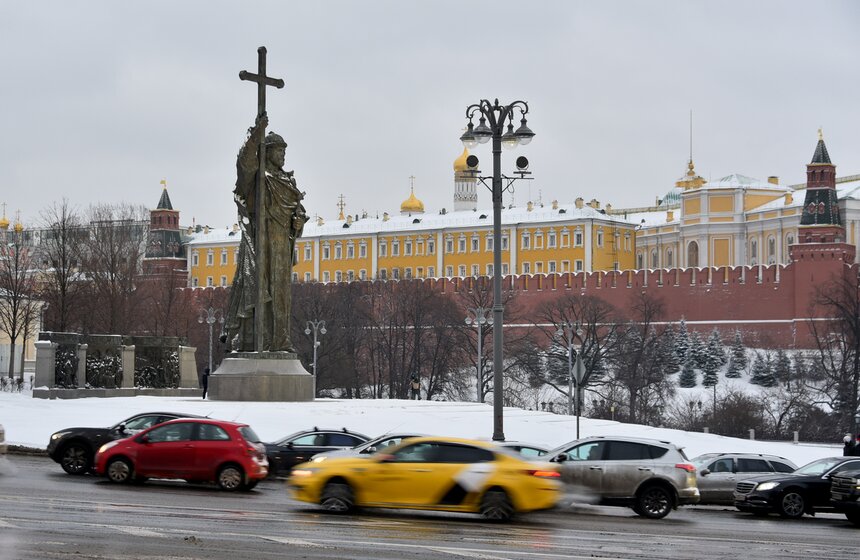 На Москву обрушился снегопад 13 фото