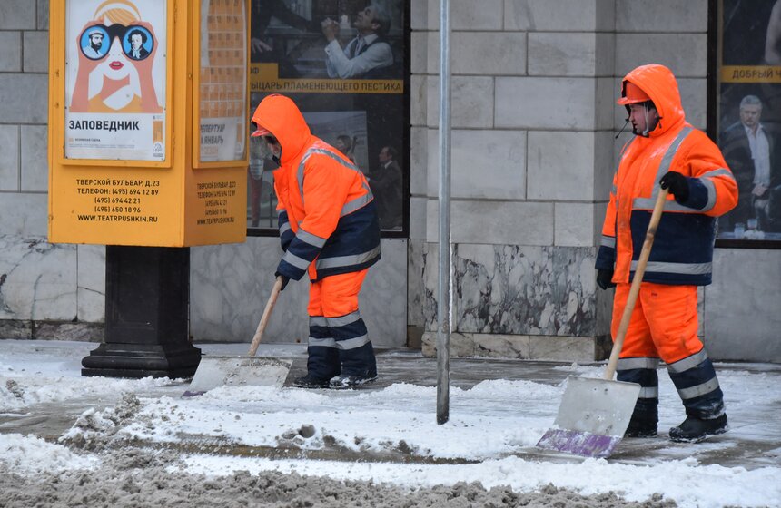 На Москву обрушился снегопад 2 фото
