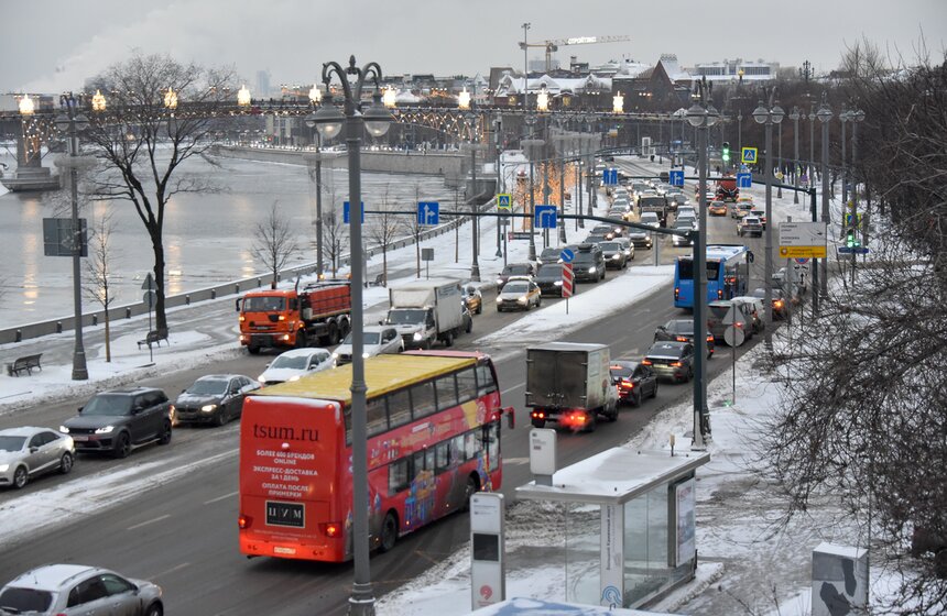 На Москву обрушился снегопад 14 фото