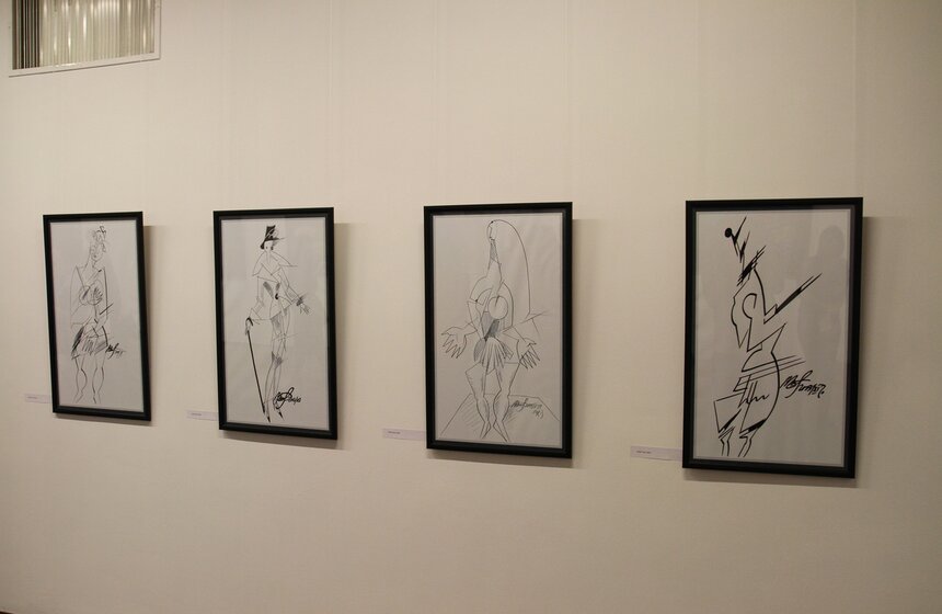 Выставка костюмов и картин Вячеслава Зайцева открылась в РАХ 18 фото