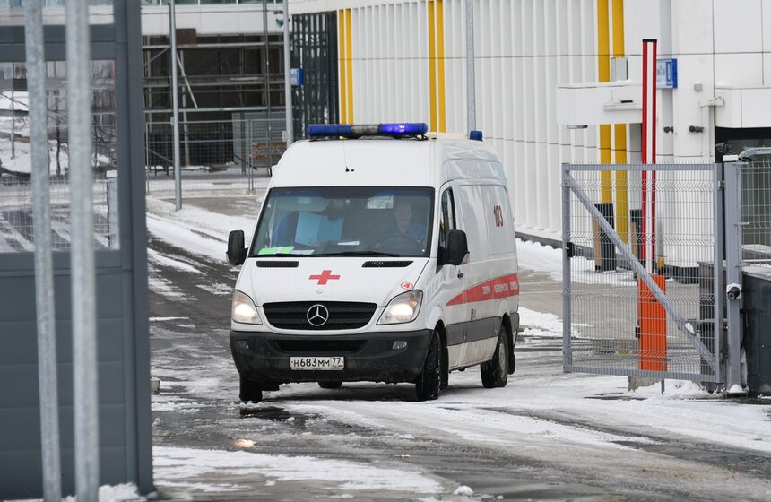 В крупном медицинском центре в Коммунарке занимаются борьбой с распространением коронавируса. Там созданы все условия для раздельного пребывания, качественной диагностики и лечения пациентов с подозрением на Covid-19<br />https://www.m24.ru/galleries/medicina/16032020/8579