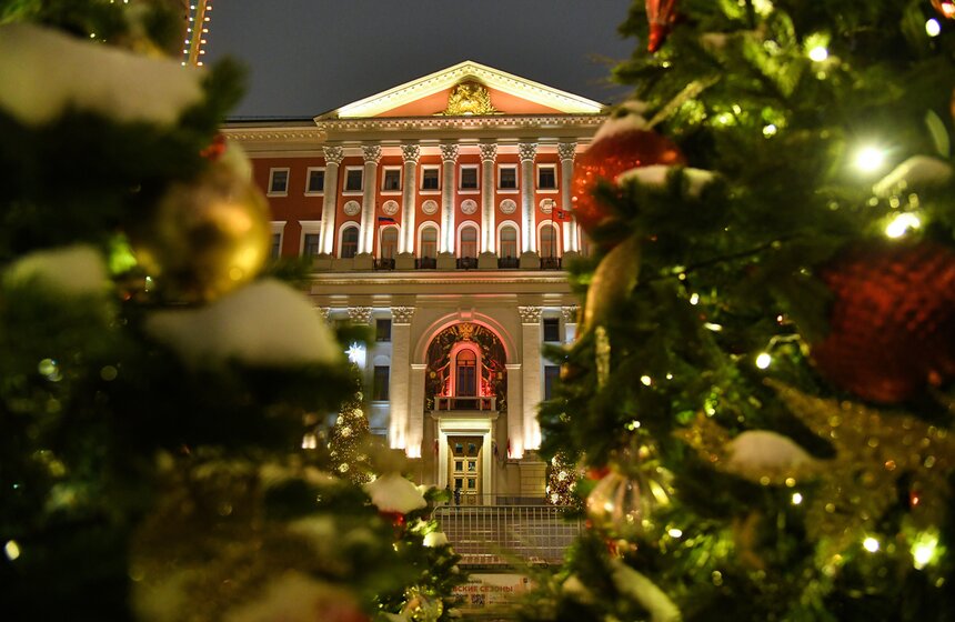 Москвичи встретили Новый год под бой курантов 41 фото