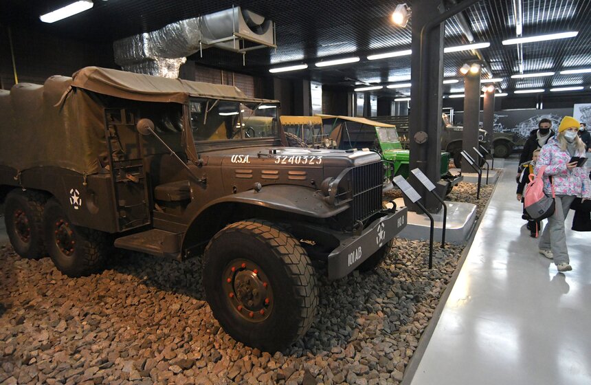 Музей Победы открыл выставку "Моторы войны" 24 фото