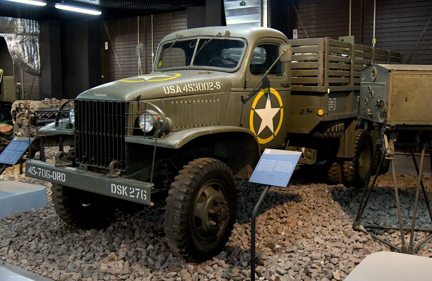 Музей Победы открыл выставку "Моторы войны" 30 фото