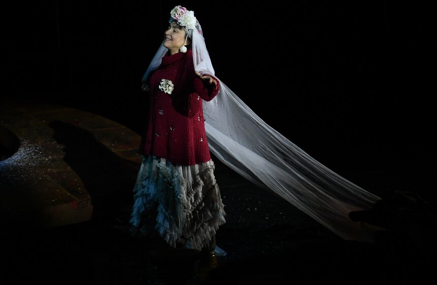 В театре "Модерн" состоялась премьера "Женитьбы" с Лолитой Милявской 18 фото