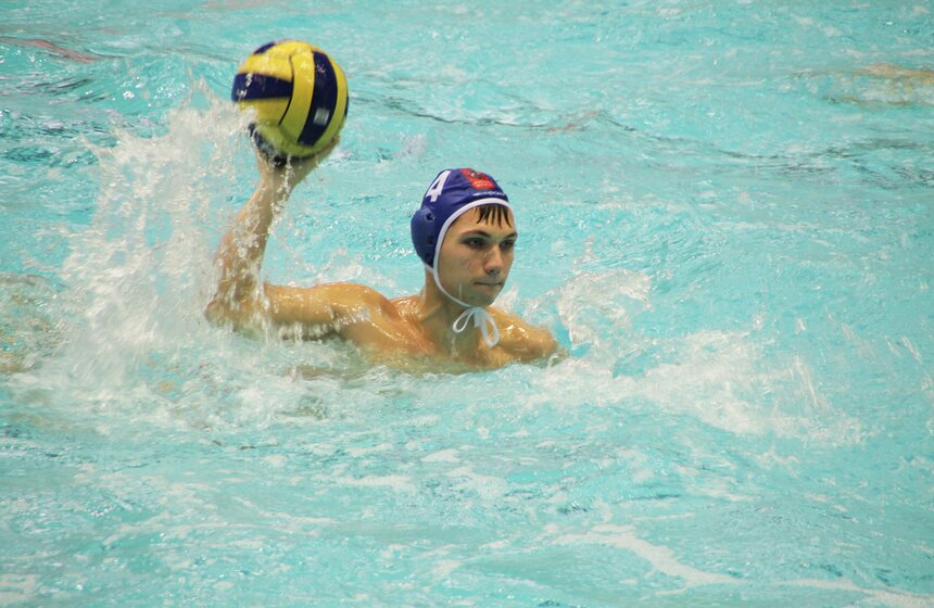 В СК "Олимпийский" проходит первенство Москвы по водному поло 10 фото