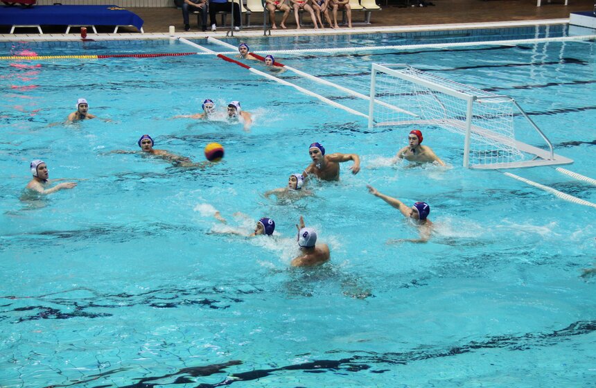 В СК "Олимпийский" проходит первенство Москвы по водному поло 2 фото