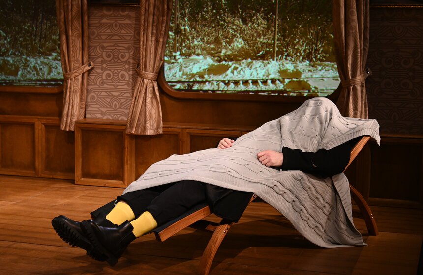 В Москве прошел показ спектакля "Зимние заметки о летних впечатлениях" 9 фото