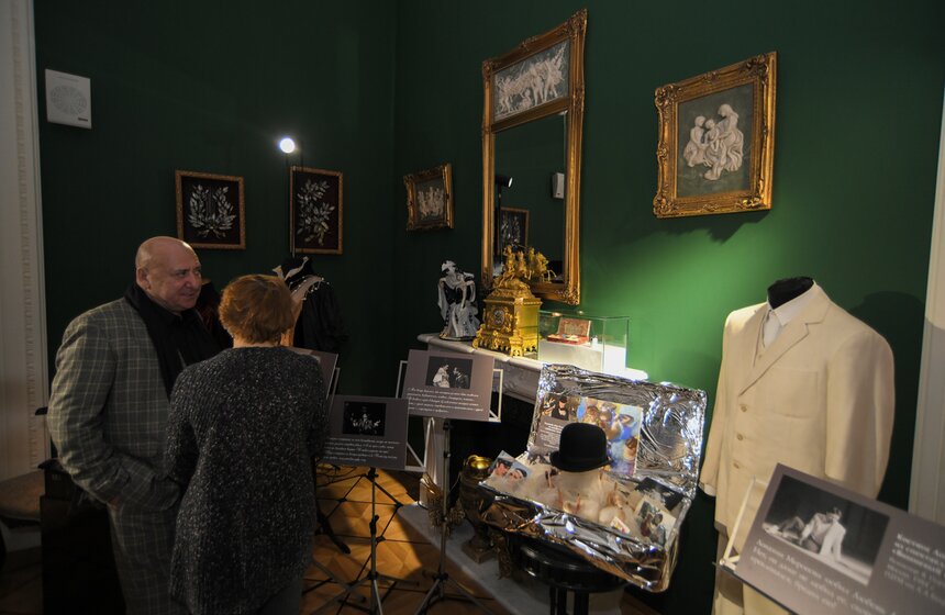 В "Геликон-опере" открылась выставка "Гримерка Андрея Миронова" к 80-летию артиста 1 фото