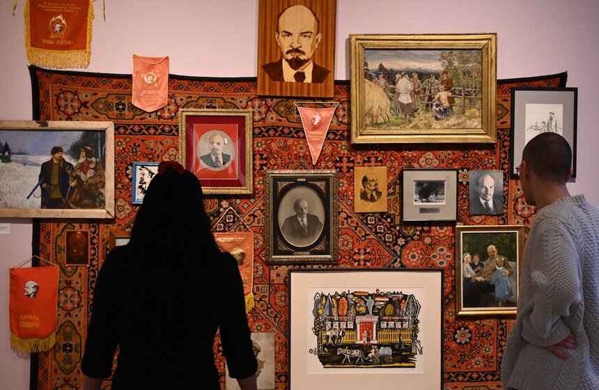 В музее АРТ4 открылась выставка образов Ленина из коллекции Игоря Суханова 5 фото