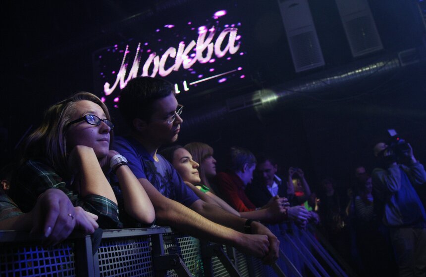 Группа Uma2rman выступила с концертом на сцене "Москва Hall" 5 фото