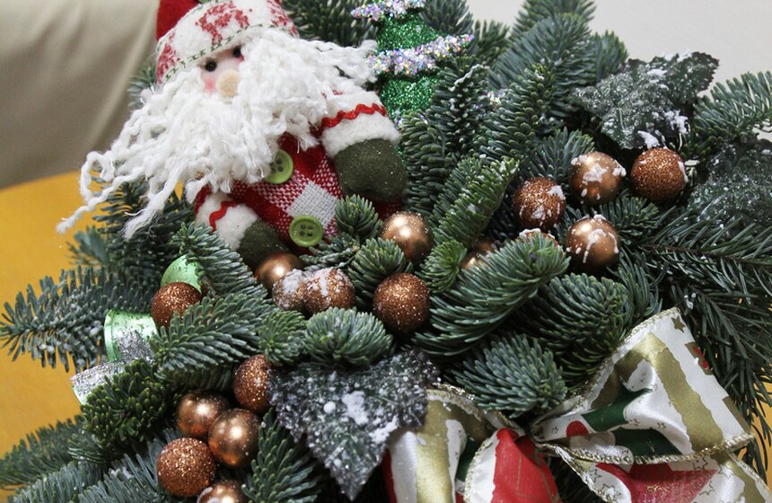 На "Флаконе" прошел мастер-класс "Новогодняя флористика" 19 фото