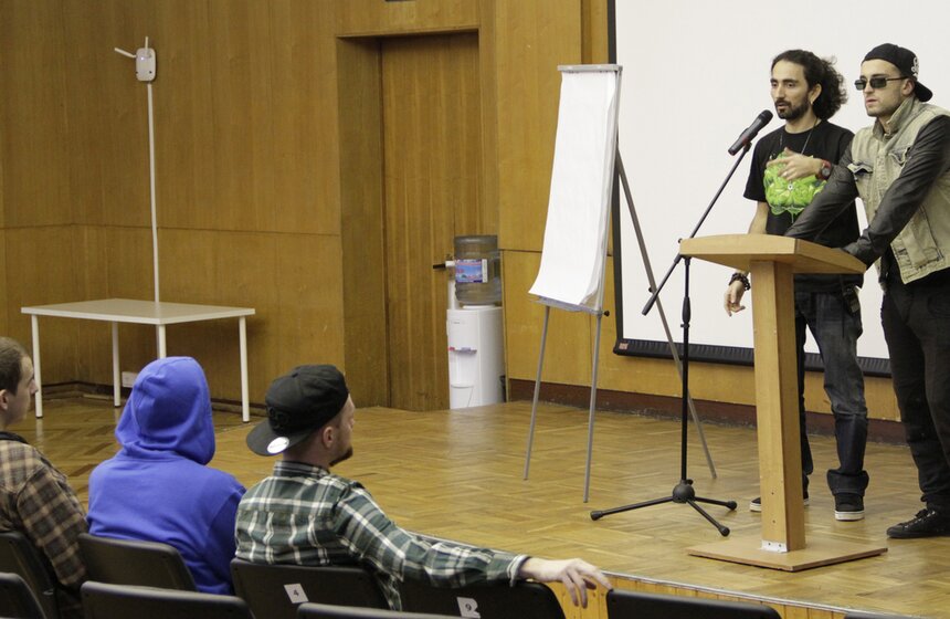 Фестиваль уличной культуры проходит в Культурном центре ЗИЛ 6 фото