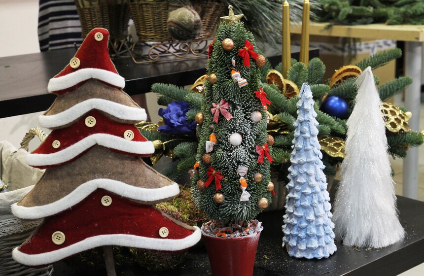 На "Флаконе" прошел мастер-класс "Новогодняя флористика" 9 фото