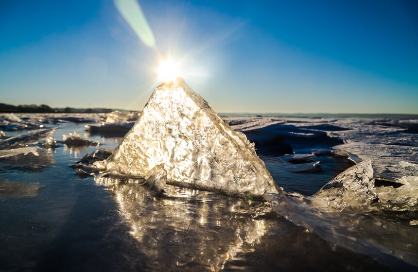 При богатом воображении можно увидеть Египетские пирамиды во льдах