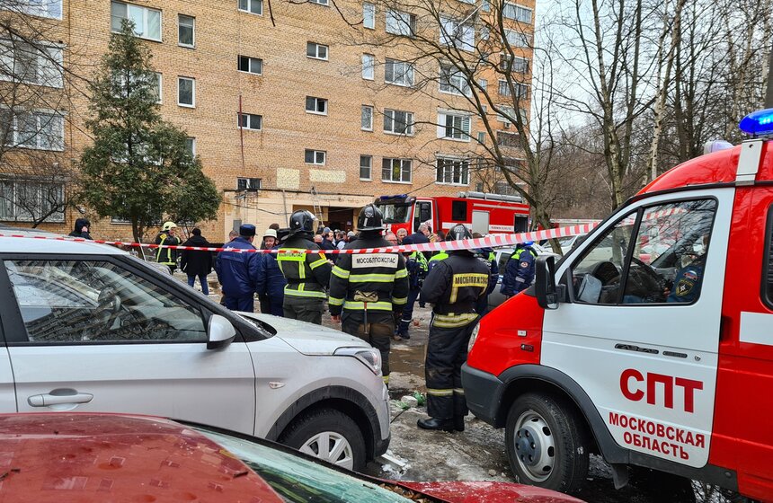 Взрыв произошел в жилом доме в Химках 9 фото