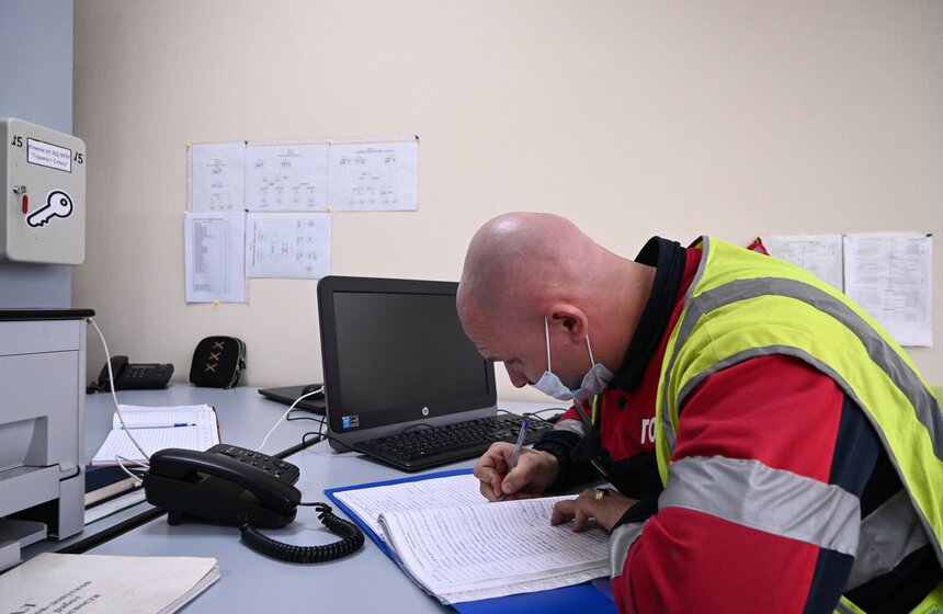 В Москве прошла экскурсия по "Яйцу Сокола" 19 фото