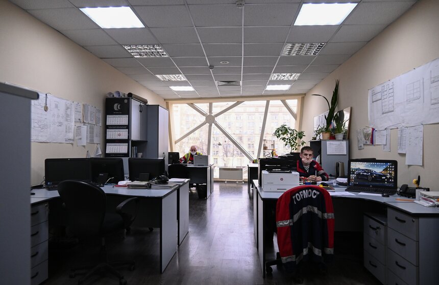 В Москве прошла экскурсия по "Яйцу Сокола" 20 фото