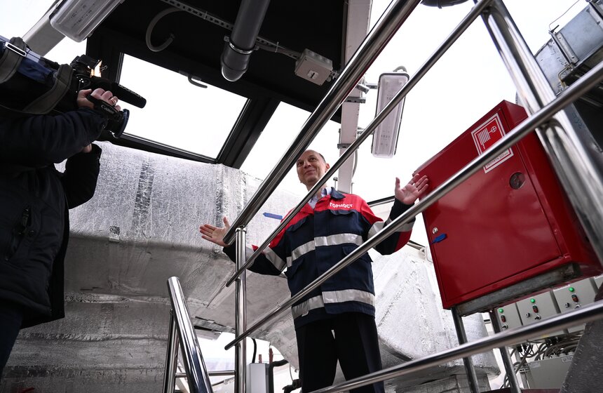 В Москве прошла экскурсия по "Яйцу Сокола" 16 фото