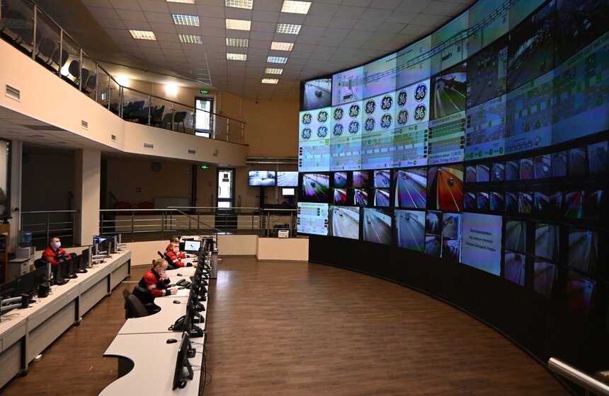 В Москве прошла экскурсия по "Яйцу Сокола" 7 фото